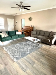 3 BEDROOM 2 FULL BATH HOME LOCATED IN PEA RIDGE!!!!