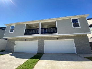 PRE-LEASING BRAND NEW TOWNHOMES! 10 MINUTE DRIVE TO CAMPUS!