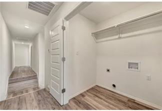 PRE-LEASING BRAND NEW TOWNHOMES! 10 MINUTE DRIVE TO CAMPUS!