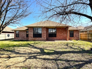 Charming Home in Del City!