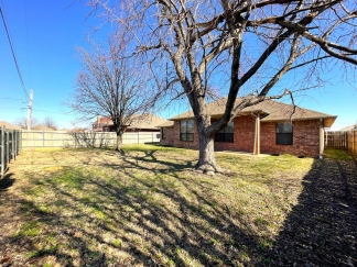 Charming Home in Del City!