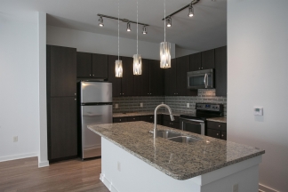 1900 Barton Springs Road Unit 1040 *no signs*- Green Team