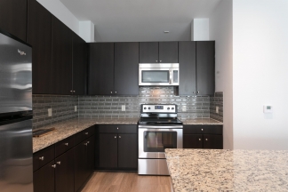 1900 Barton Springs Road Unit 1040 *no signs*- Green Team