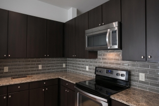 1900 Barton Springs Road Unit 1040 *no signs*- Green Team