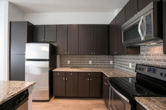 1900 Barton Springs Road Unit 1040 *no signs*- Green Team