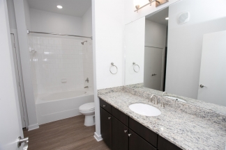 1900 Barton Springs Road Unit 1040 *no signs*- Green Team