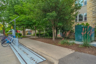 1900 Barton Springs Road Unit 1040 *no signs*- Green Team