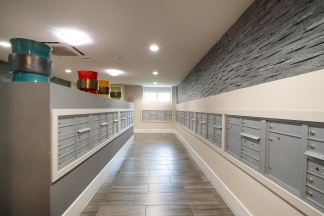 1900 Barton Springs Road Unit 1040 *no signs*- Green Team