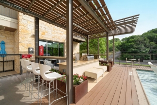 1900 Barton Springs Road Unit 1040 *no signs*- Green Team