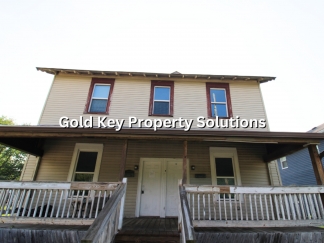Spacious 3 BR 2 BA Townhouse Across from Park NO PETS. SECTION 8 APPROVED