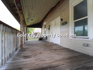Spacious 3 BR 2 BA Townhouse Across from Park NO PETS. SECTION 8 APPROVED