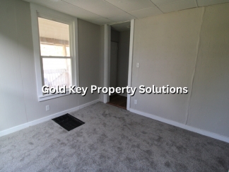 Spacious 3 BR 2 BA Townhouse Across from Park NO PETS. SECTION 8 APPROVED