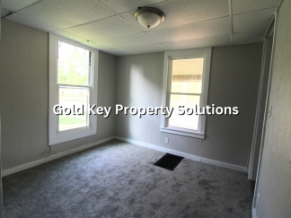 Spacious 3 BR 2 BA Townhouse Across from Park NO PETS. SECTION 8 APPROVED
