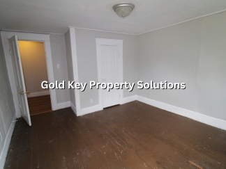 Spacious 3 BR 2 BA Townhouse Across from Park NO PETS. SECTION 8 APPROVED
