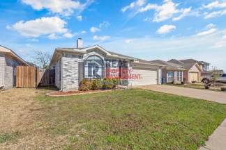 Charming 3 bed, 2 bath Home with a Refreshed Interior and New Carpet