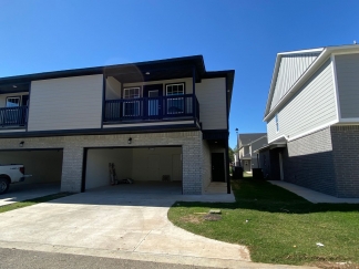 Three Bedroom Home!! 10 Minute Drive to Campus!