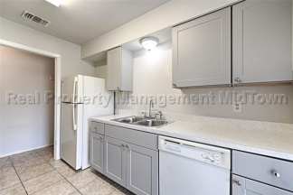 Charming Home in North Arlington