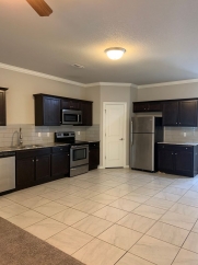 3 Bedroom, 2 Bath, Single car garage Townhouse for rent