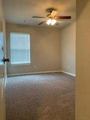 3 Bedroom, 2 Bath, Single car garage Townhouse for rent