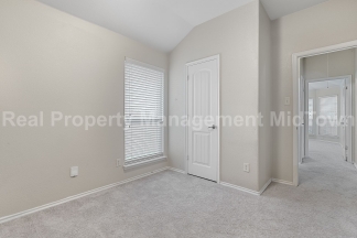 Charming Newer Home Master-planned community of Heartland