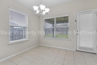 Charming Newer Home Master-planned community of Heartland