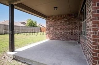 Charming Newer Home Master-planned community of Heartland