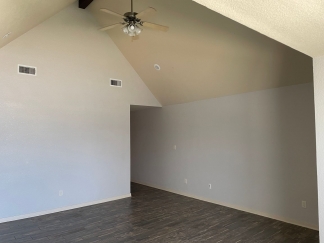 Welcome Home: Your Bentonville Oasis Awaits!