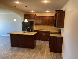 Welcome Home: Your Bentonville Oasis Awaits!