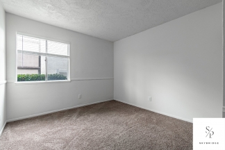 Modern and Cozy Rancho Cucamonga Townhouse with Hardwood Floors!