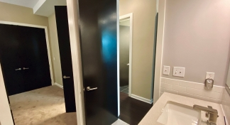 Luxury 2 Bedroom 2 Bathroom Condo Downtown -