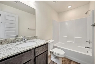 Towne West Townhomes: 3 Bed-3.5 Bath, Short Drive to Campus! Practically New!