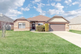 Centerton Family Home!