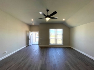 Introducing Your Dream Haven: A Luxurious 4-Bedroom Home Waiting to Welcome You!