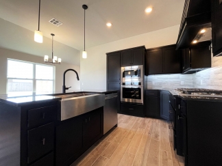 Introducing Your Dream Haven: A Luxurious 4-Bedroom Home Waiting to Welcome You!