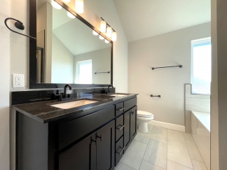 Introducing Your Dream Haven: A Luxurious 4-Bedroom Home Waiting to Welcome You!