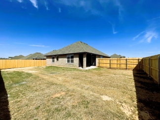 Introducing Your Dream Haven: A Luxurious 4-Bedroom Home Waiting to Welcome You!
