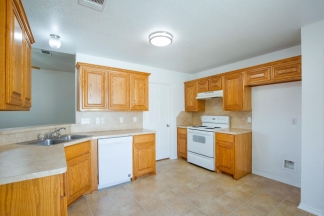 1606 Prickly Pear St - R15 - Green Team