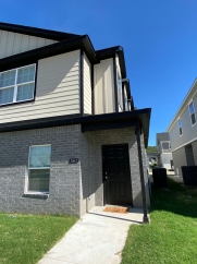 Pre-Leasing 2026–2027 — Beautiful 3BR Townhomes Available!