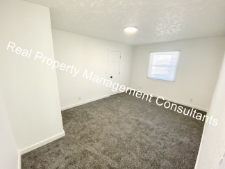 Completely Remodeled 2-Bedroom Apartment