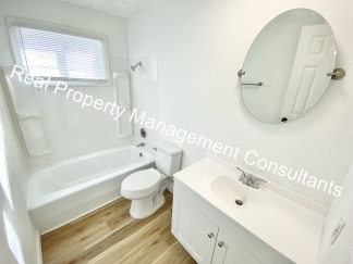 Completely Remodeled 2-Bedroom Apartment