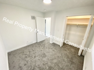 Completely Remodeled 2-Bedroom Apartment