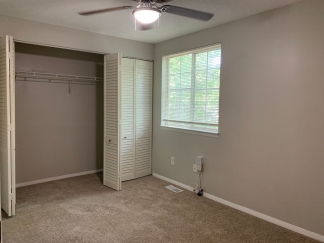 Renovated Raleigh Townhome Conveniently Located Near North Hills & I-540!