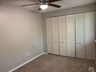 Renovated Raleigh Townhome Conveniently Located Near North Hills & I-540!