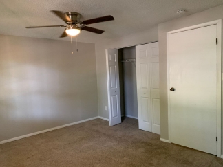 Renovated Raleigh Townhome Conveniently Located Near North Hills & I-540!