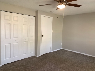 Renovated Raleigh Townhome Conveniently Located Near North Hills & I-540!