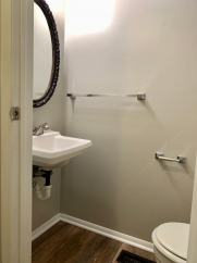 Renovated Raleigh Townhome Conveniently Located Near North Hills & I-540!