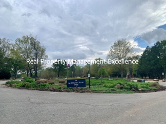 Raleigh Townhome Convenient to I440 & I540, Huge Master Suite, Near Anderson Pointe Park!