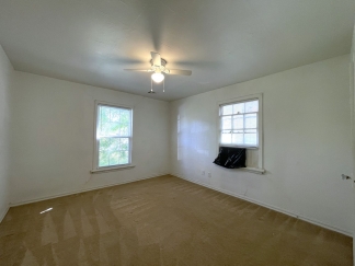 Available and Showing Now! 18-Month Lease Option!! ***SPECIAL 50% OFF 1ST FULL MONTH'S RENT *** Charming 2-Bedroom Home: Prime Location Near Highway Access & Shopping!