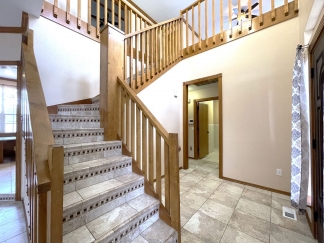 Luxurious Living: Spacious 4 Bed, 3 Bath Two-Story Haven Await!