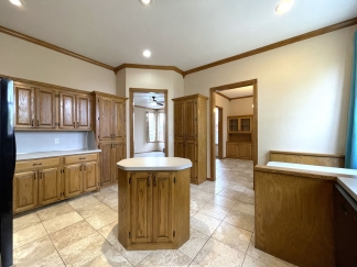 Luxurious Living: Spacious 4 Bed, 3 Bath Two-Story Haven Await!